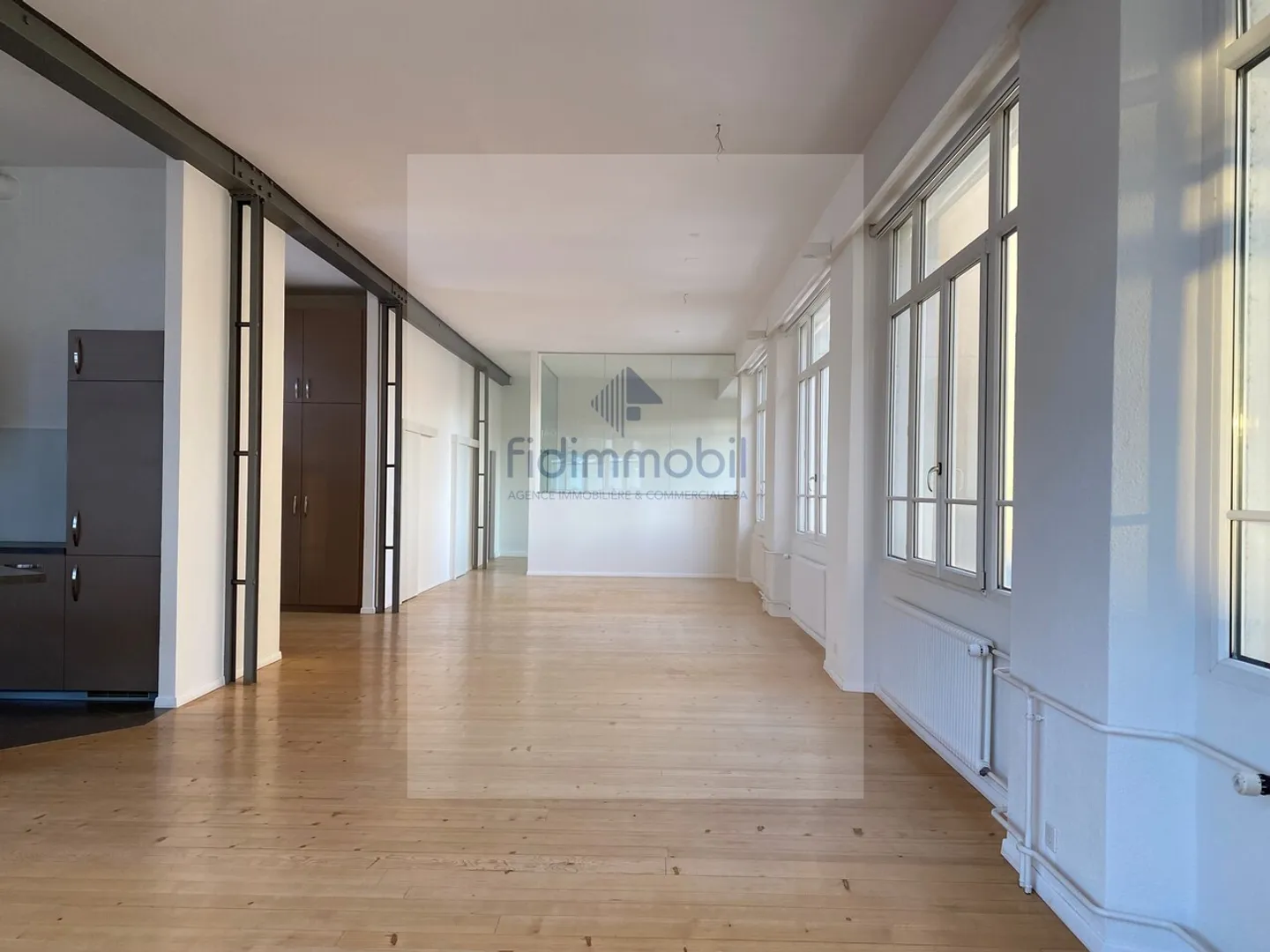 Loft luminoso e contemporaneo nel cuore di La Chaux-de-Fonds - Foto 4 di 11
