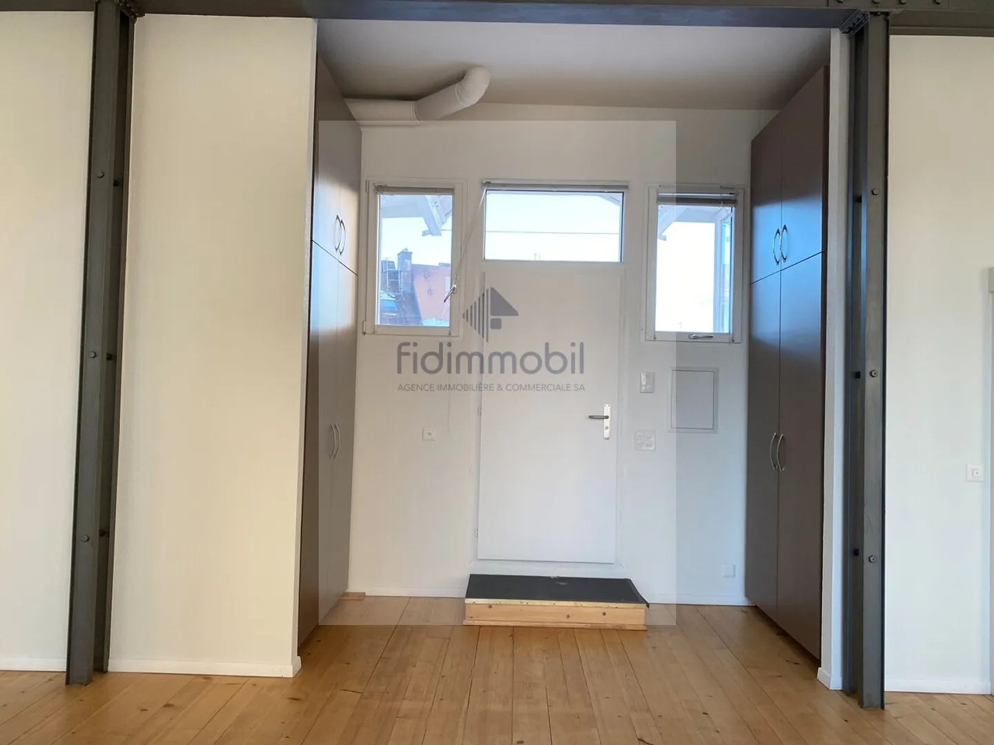 Loft luminoso e contemporaneo nel cuore di La Chaux-de-Fonds - Foto 5 di 11