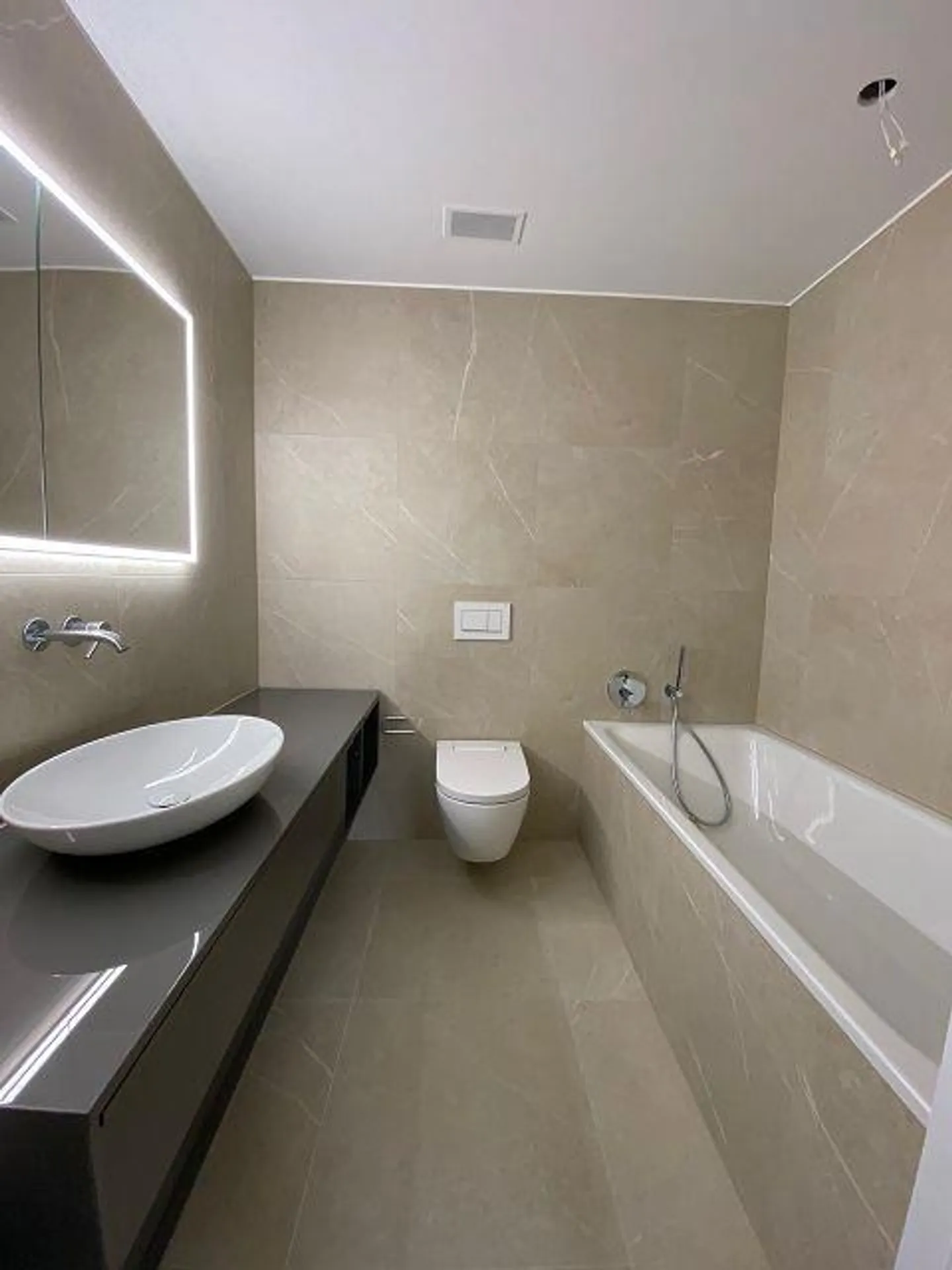 Investimento in Nuova Costruzione Attraente - North Seven! - Foto 5 di 11