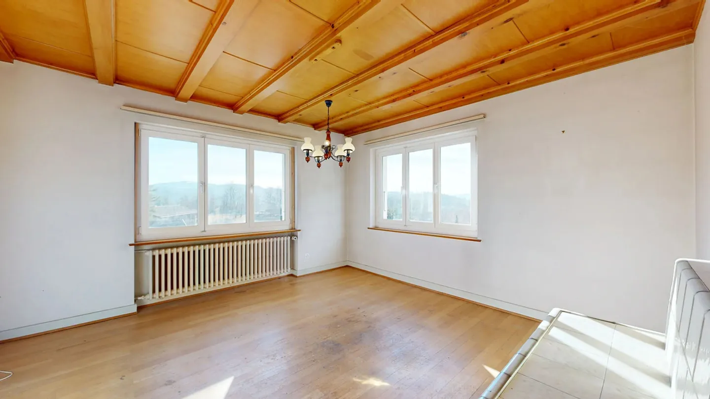 Maison individuelle de 5 pièces à rénover avec beaucoup d'espace extérieur - Photo 6 sur 19