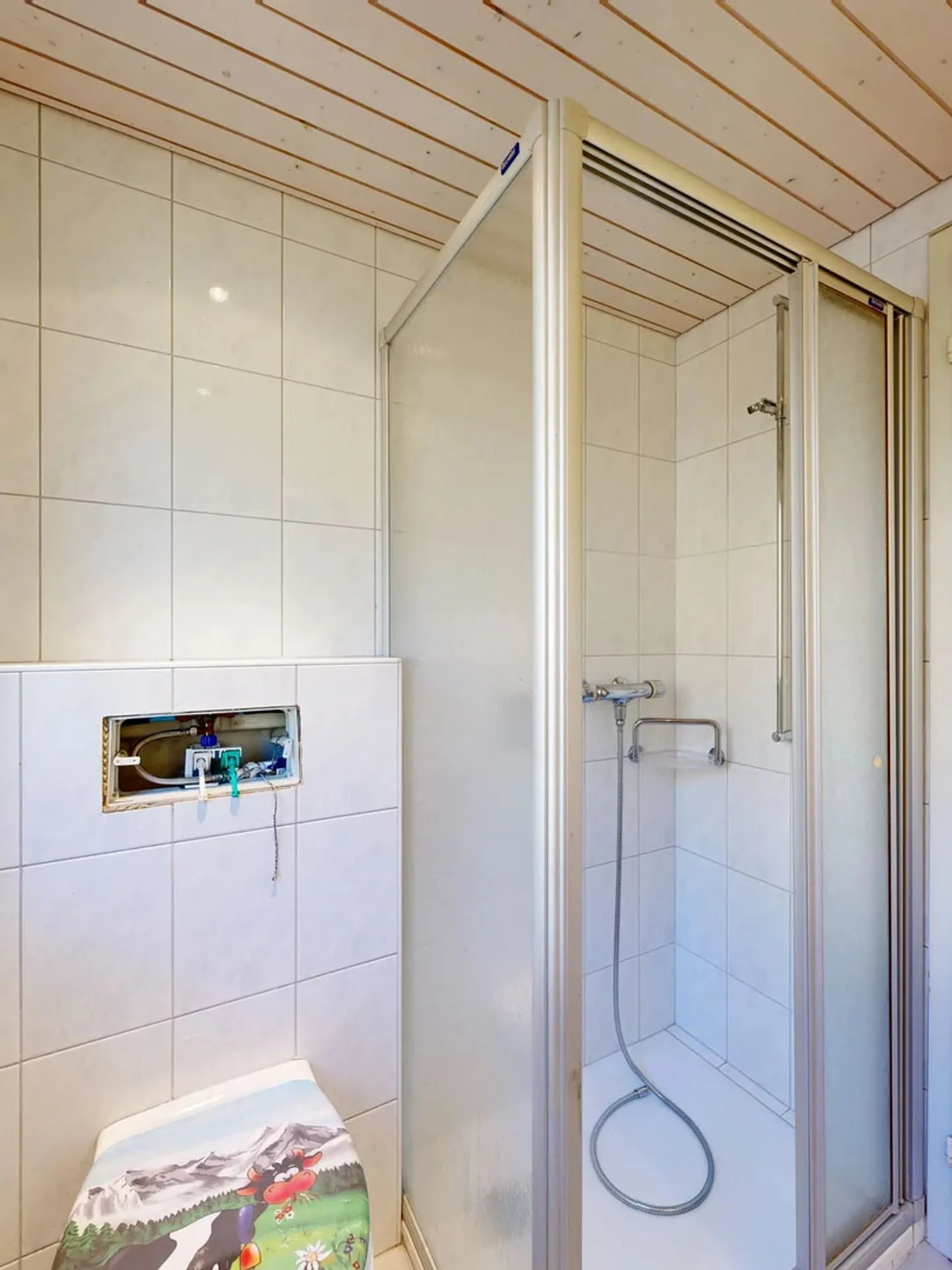 Maison individuelle de 5 pièces à rénover avec beaucoup d'espace extérieur - Photo 11 sur 19