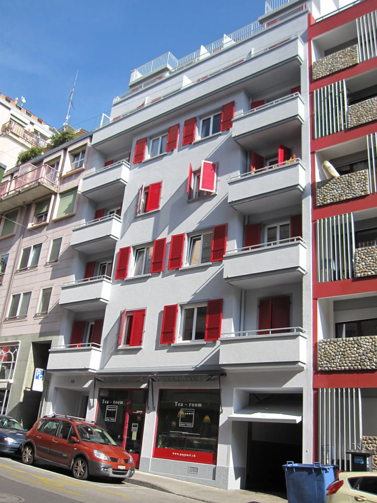 Locaux commerciaux bruts de 396 m2 sur 3 niveaux - Photo 1 sur 6