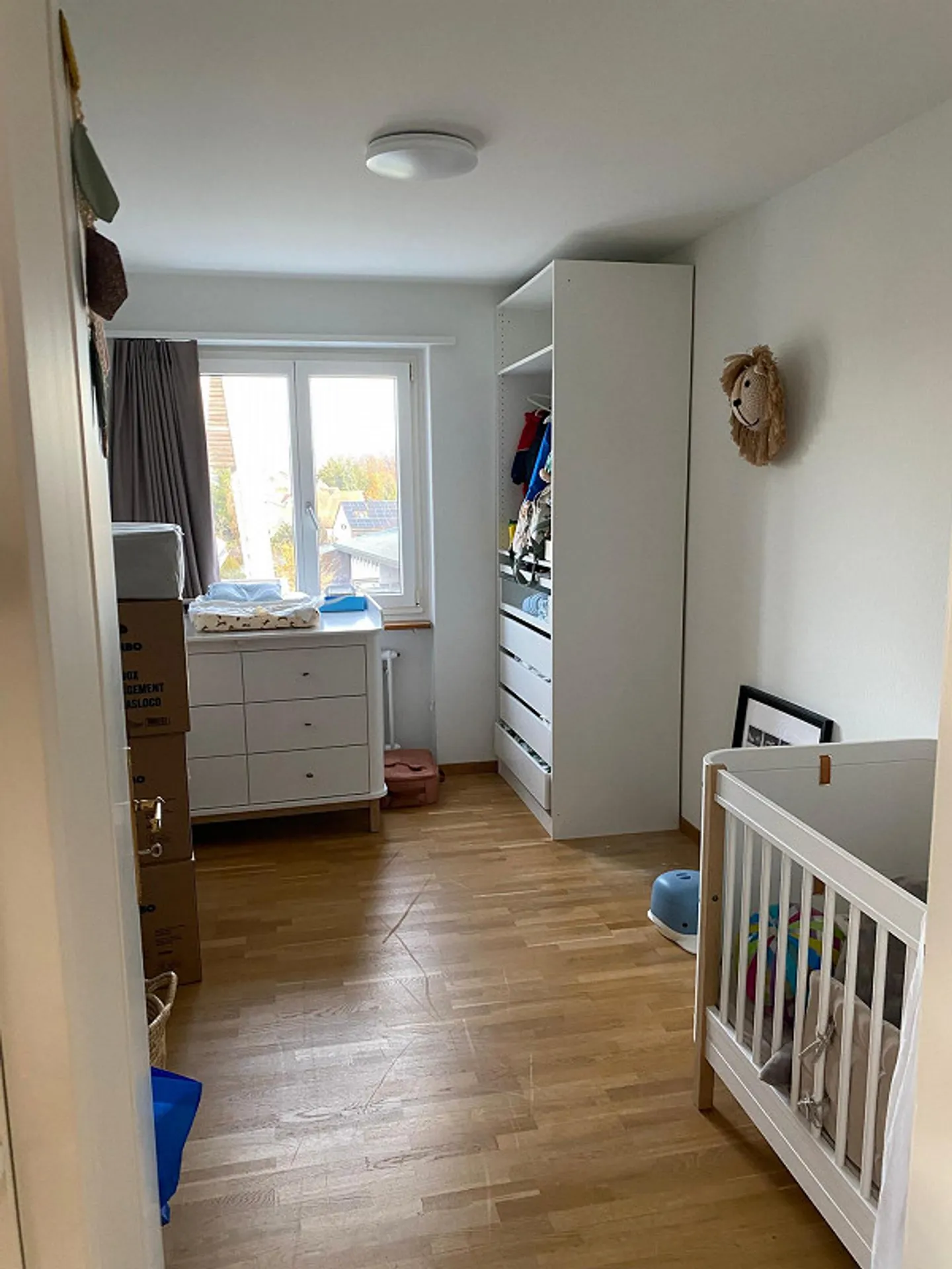 Sous-location d'une chambre non meublée dans un spacieux appartement de 4,5 pièces à Kilchberg (ZH) - Photo 5 sur 10