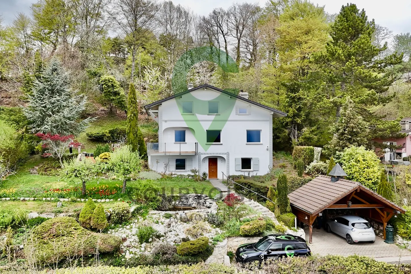 Casa indipendente di 6,5 con vista mozzafiato vicino a Genolier - Foto 1 di 13