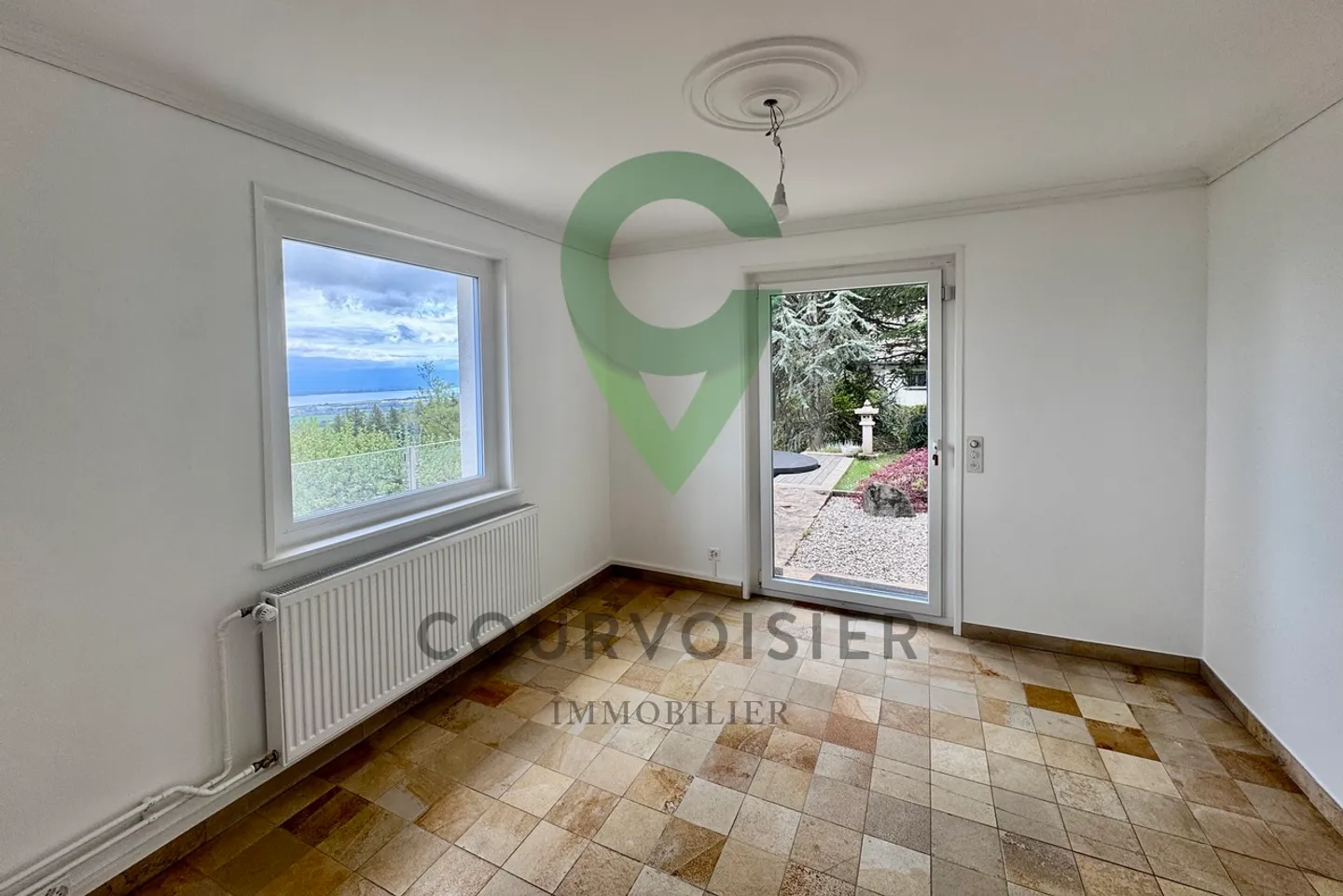 Casa indipendente di 6,5 con vista mozzafiato vicino a Genolier - Foto 6 di 13