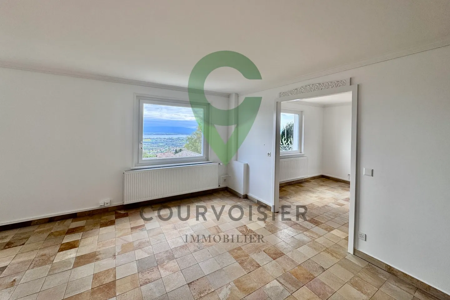 Casa indipendente di 6,5 con vista mozzafiato vicino a Genolier - Foto 4 di 13