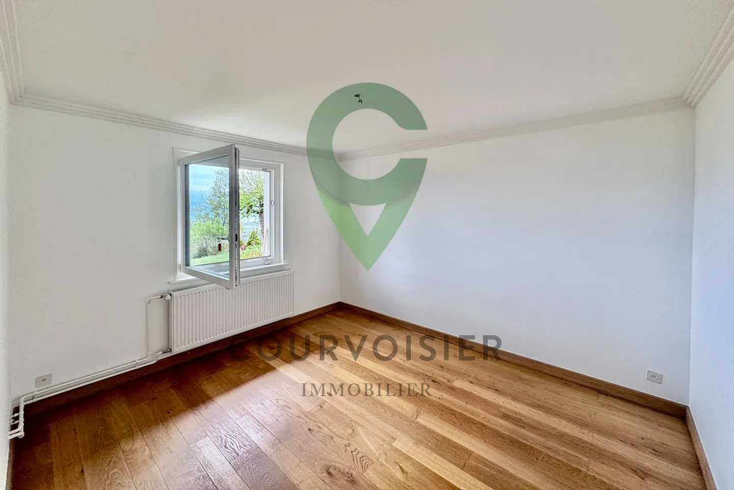 Casa indipendente di 6,5 con vista mozzafiato vicino a Genolier - Foto 9 di 13