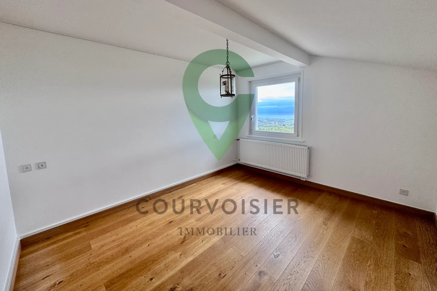 Casa indipendente di 6,5 con vista mozzafiato vicino a Genolier - Foto 13 di 13