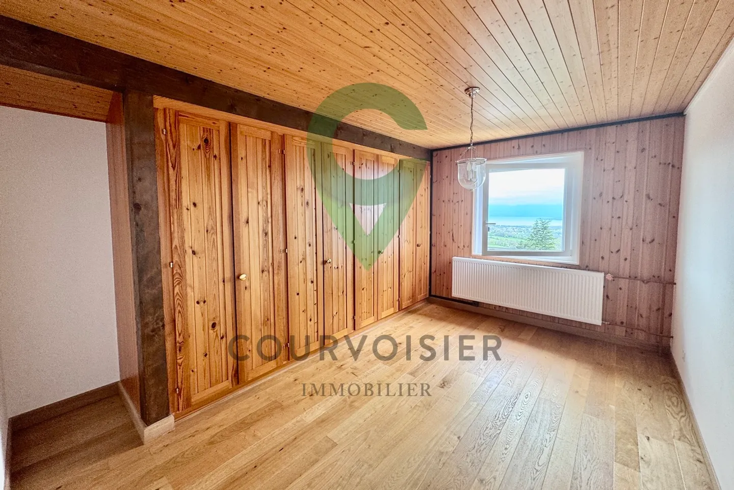 Casa indipendente di 6,5 con vista mozzafiato vicino a Genolier - Foto 11 di 13