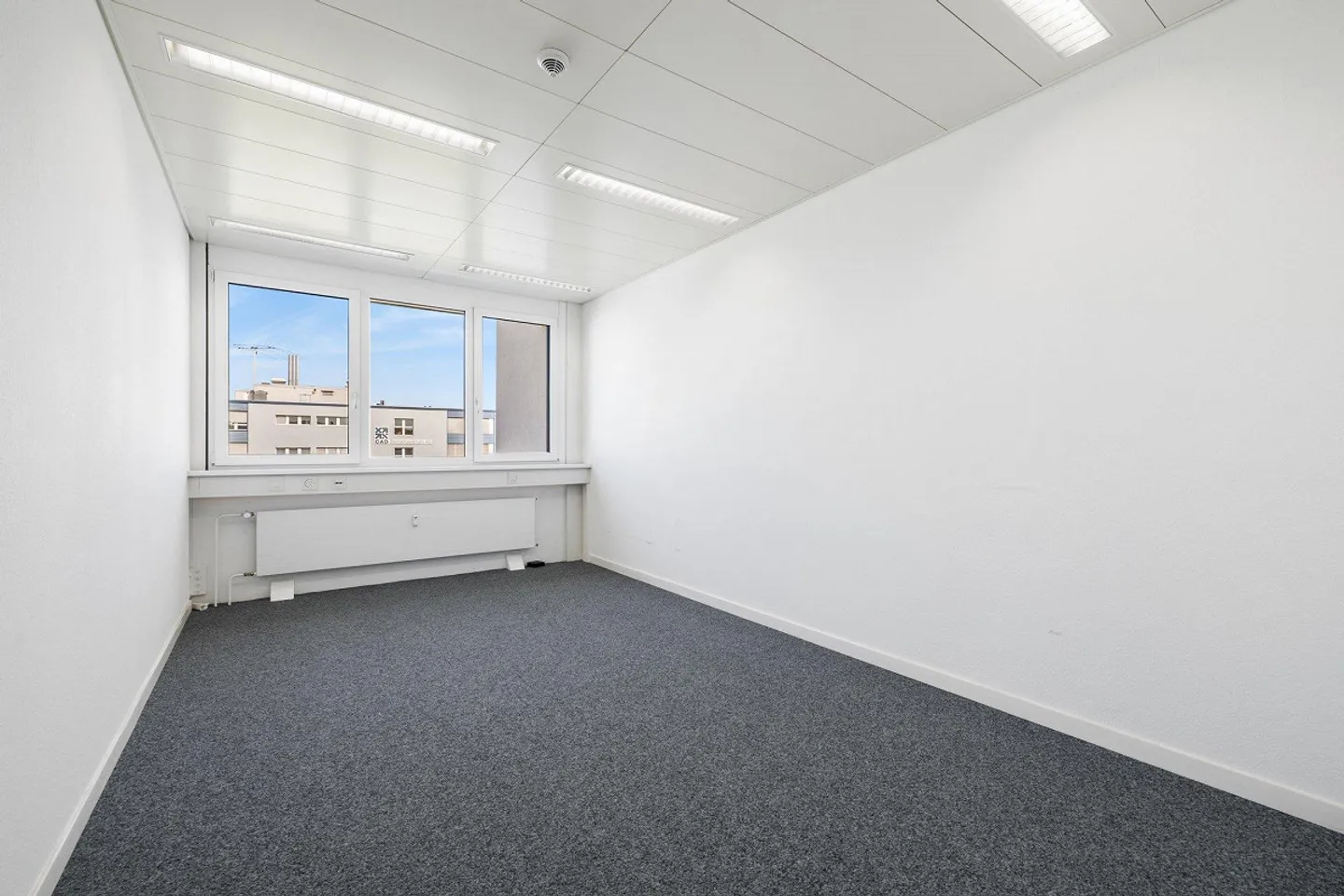 Flexible office spaces with atrium in Allschwil - ideal for innovative companies - Photo 3 of 7