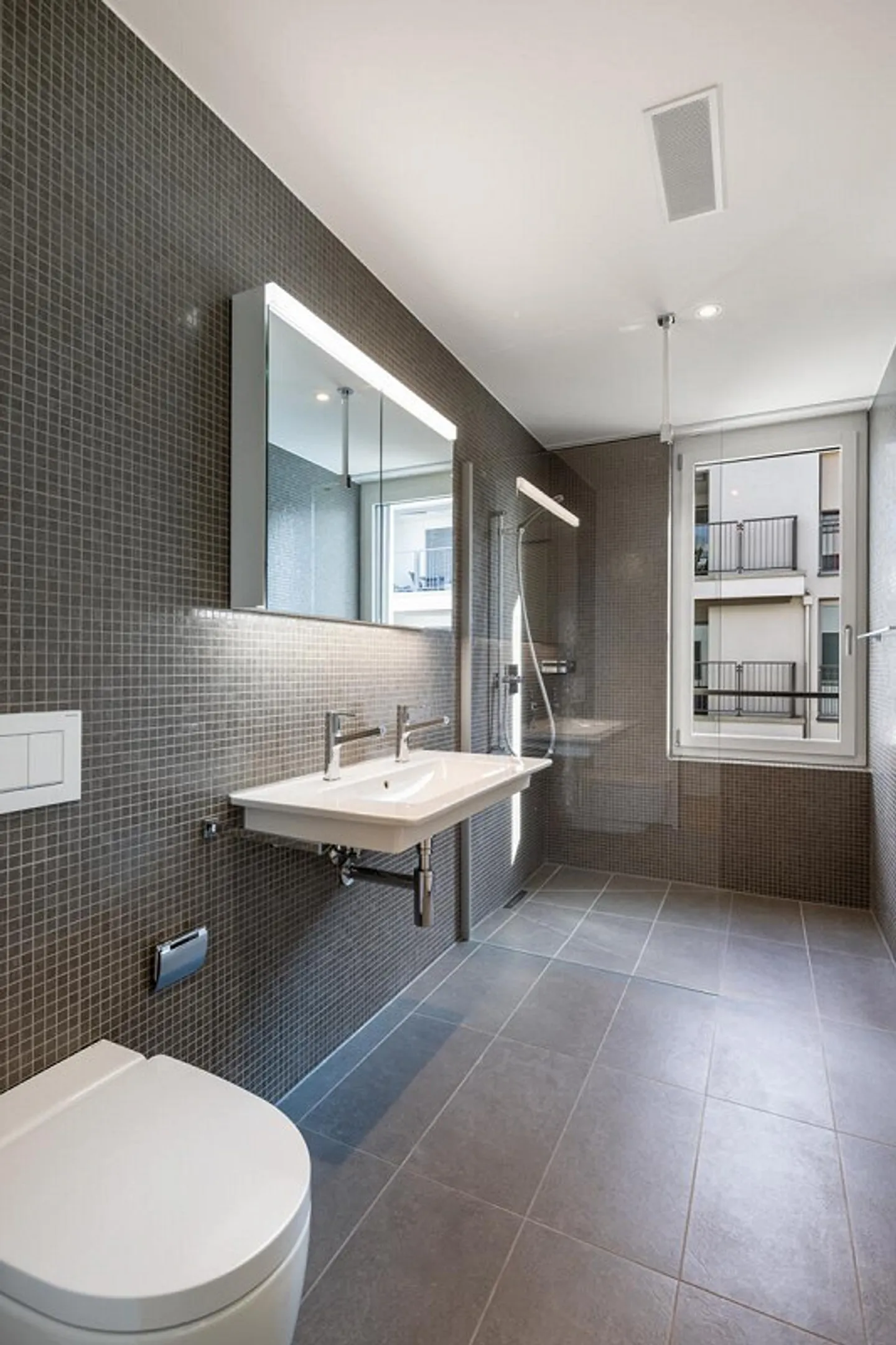 Spacious New Apartment in a Central Location in Bülach - Photo 4 of 6