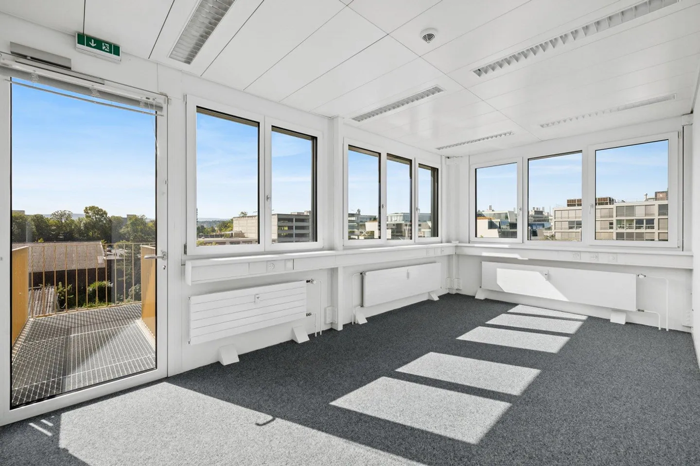 Flexible office spaces with atrium in Allschwil - ideal for innovative companies - Photo 6 of 7