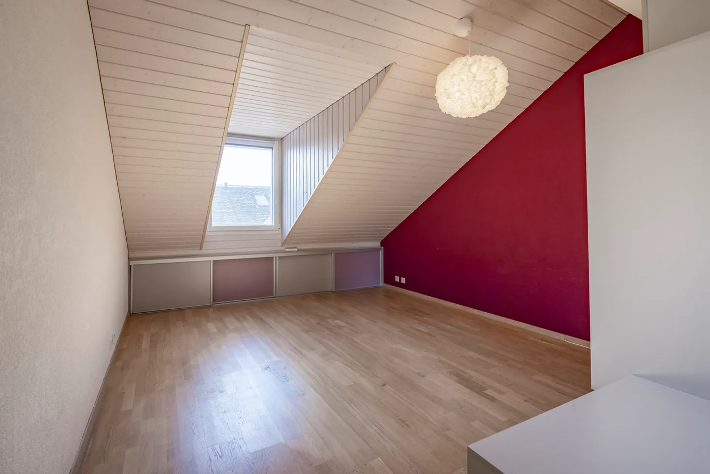 Spacieux duplex avec dégagement sur le lac et les vignes - Photo 7 sur 12