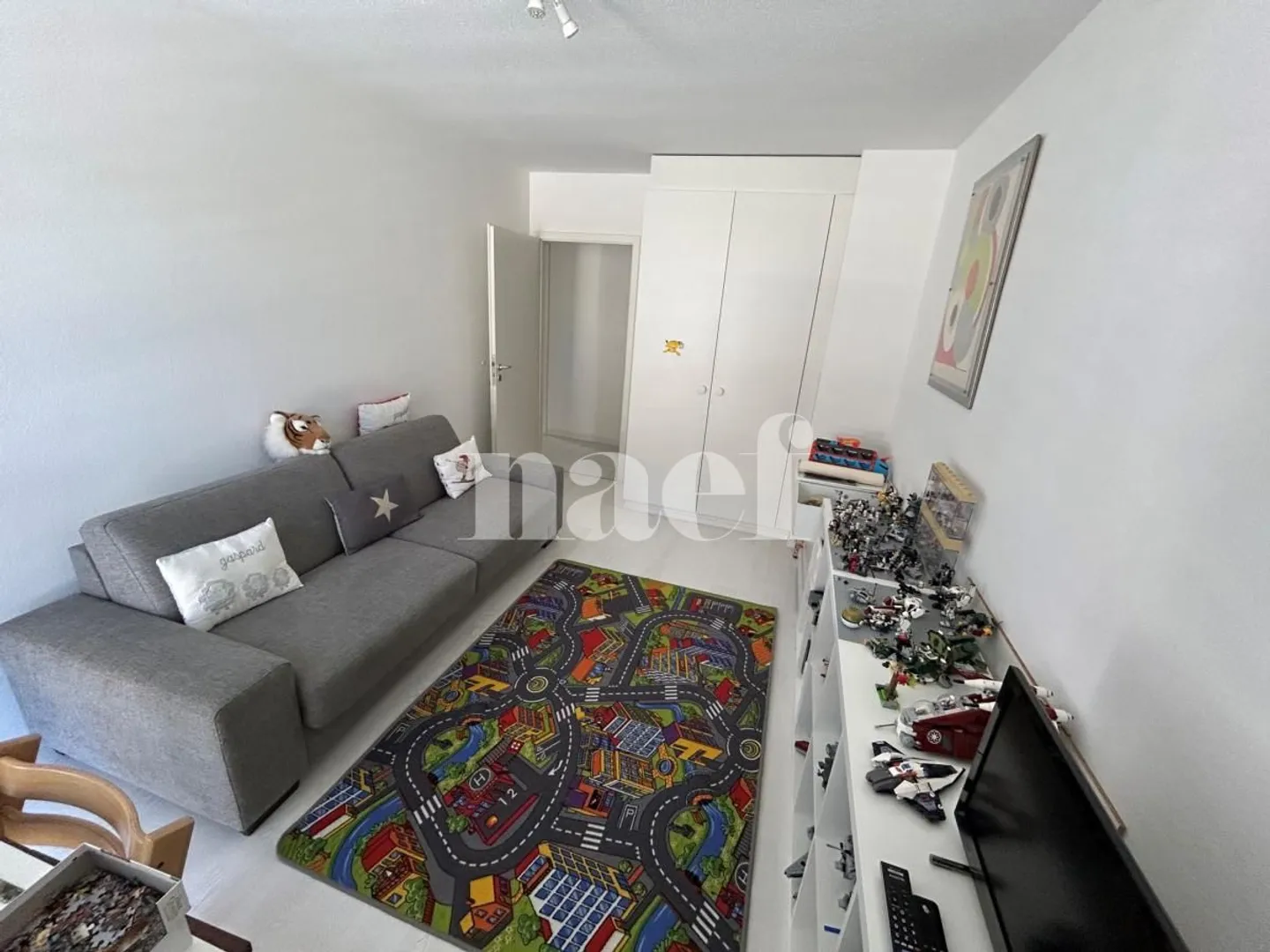 Spazioso appartamento di 5.5 locali di circa 171m2 duplex con bel balcone e giardino - Foto 7 di 10