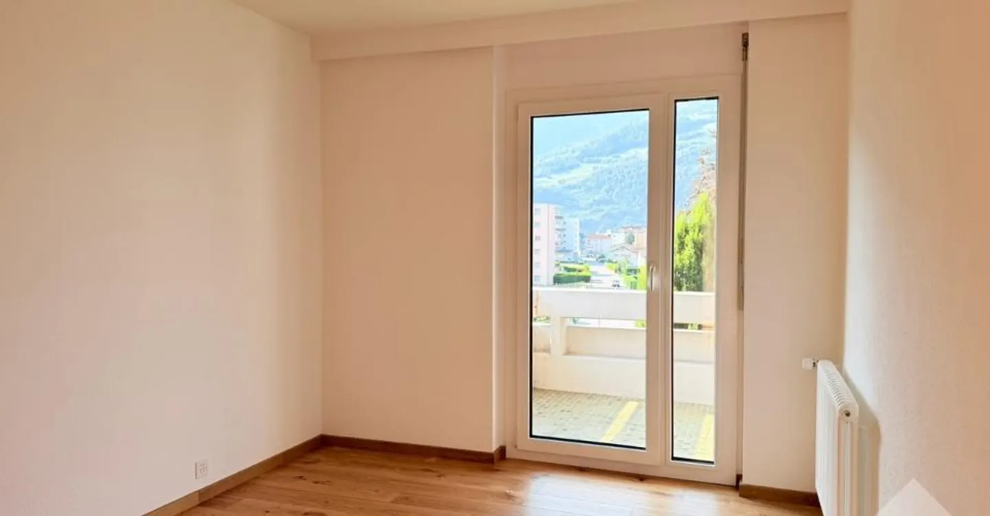 Beautiful 4.5-room apartment located near amenities - Photo 11 of 12