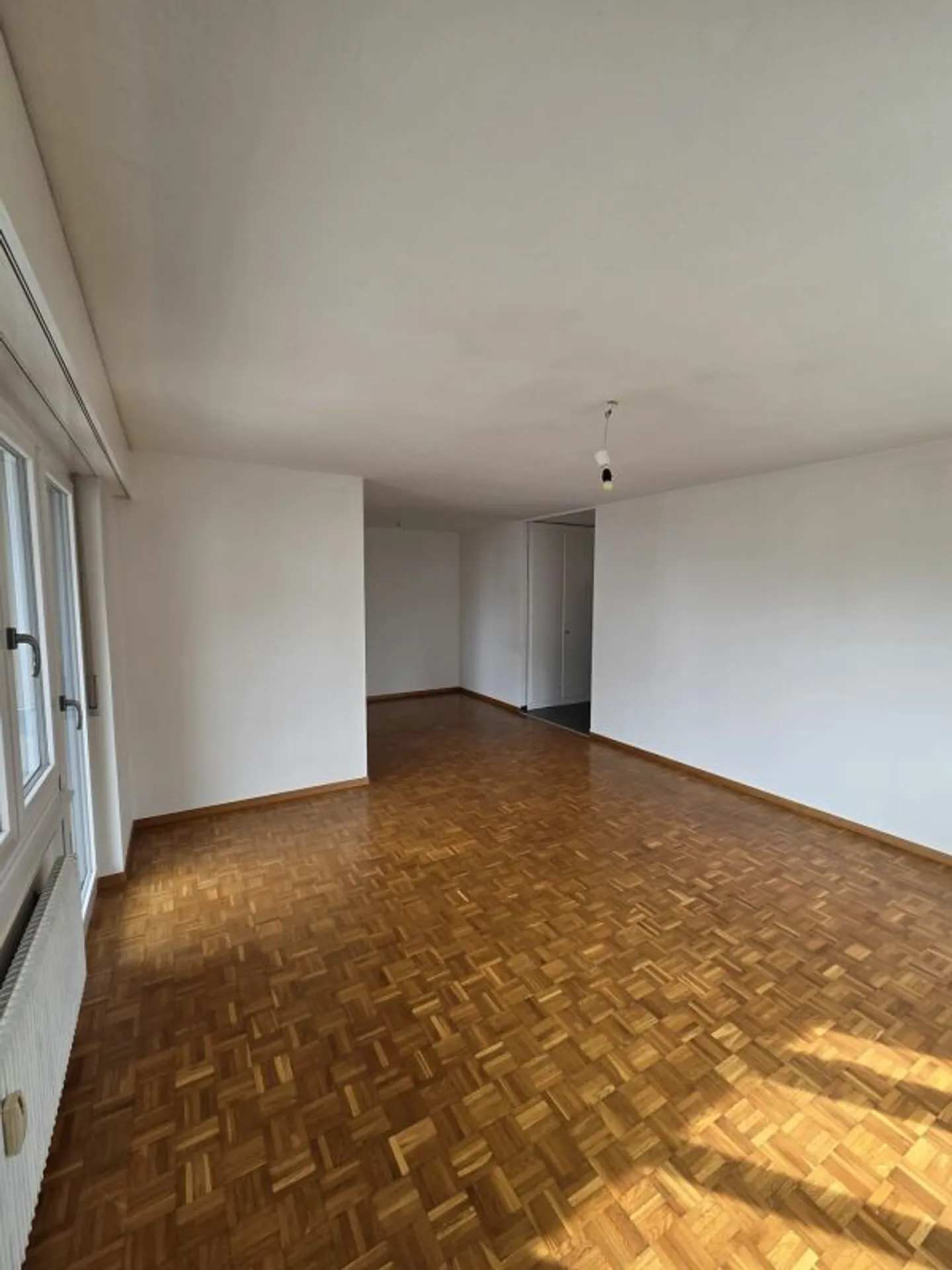 Ampio appartamento 4.5 locali - Foto 2 di 12