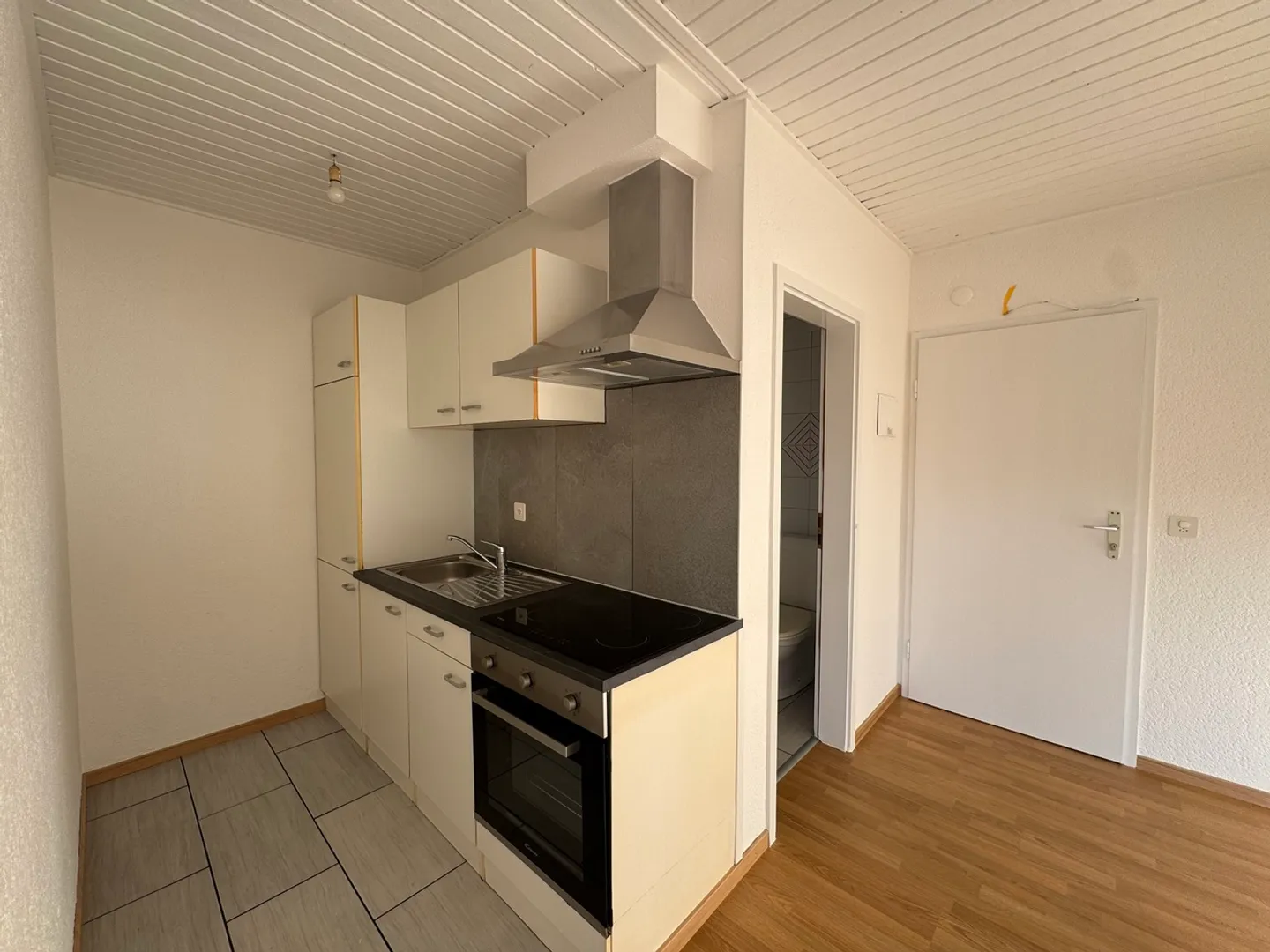 Bright partially renovated studio - Photo 3 of 5