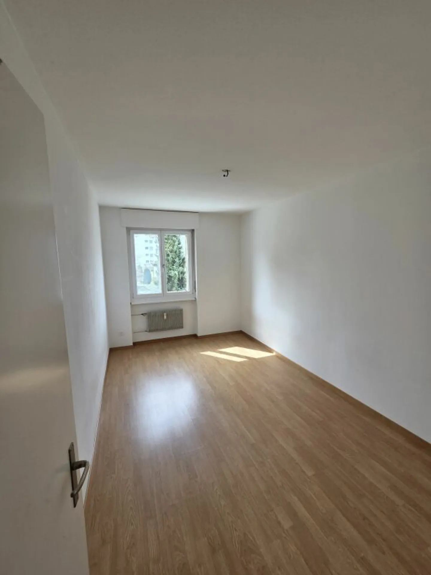 Ampio appartamento 4.5 locali - Foto 8 di 12