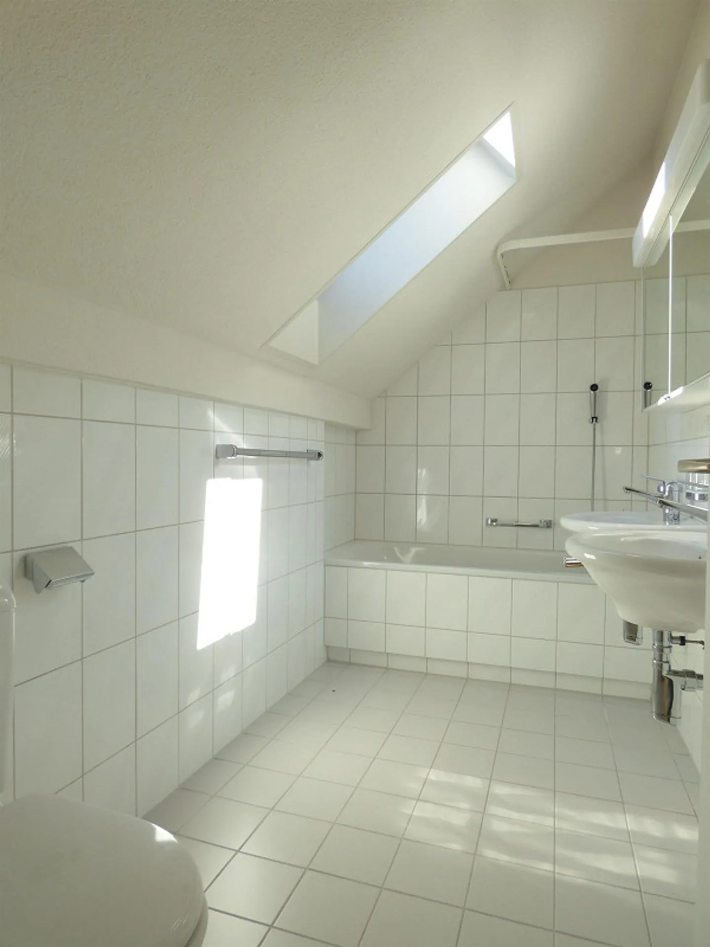 Charmante Dachmaisonette in ruhiger Lage - Foto 6 von 7
