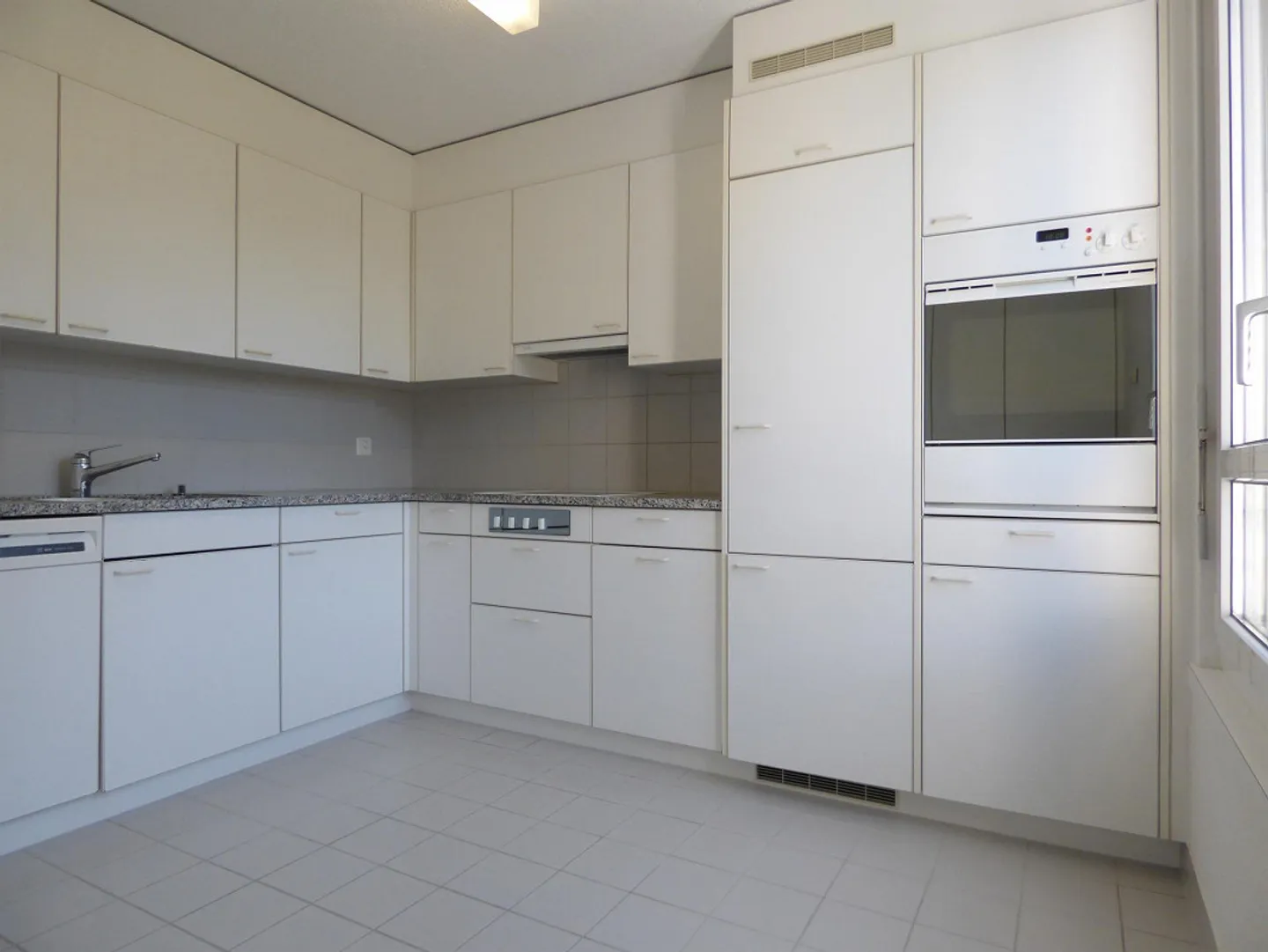 Charmante Dachmaisonette in ruhiger Lage - Foto 5 von 7