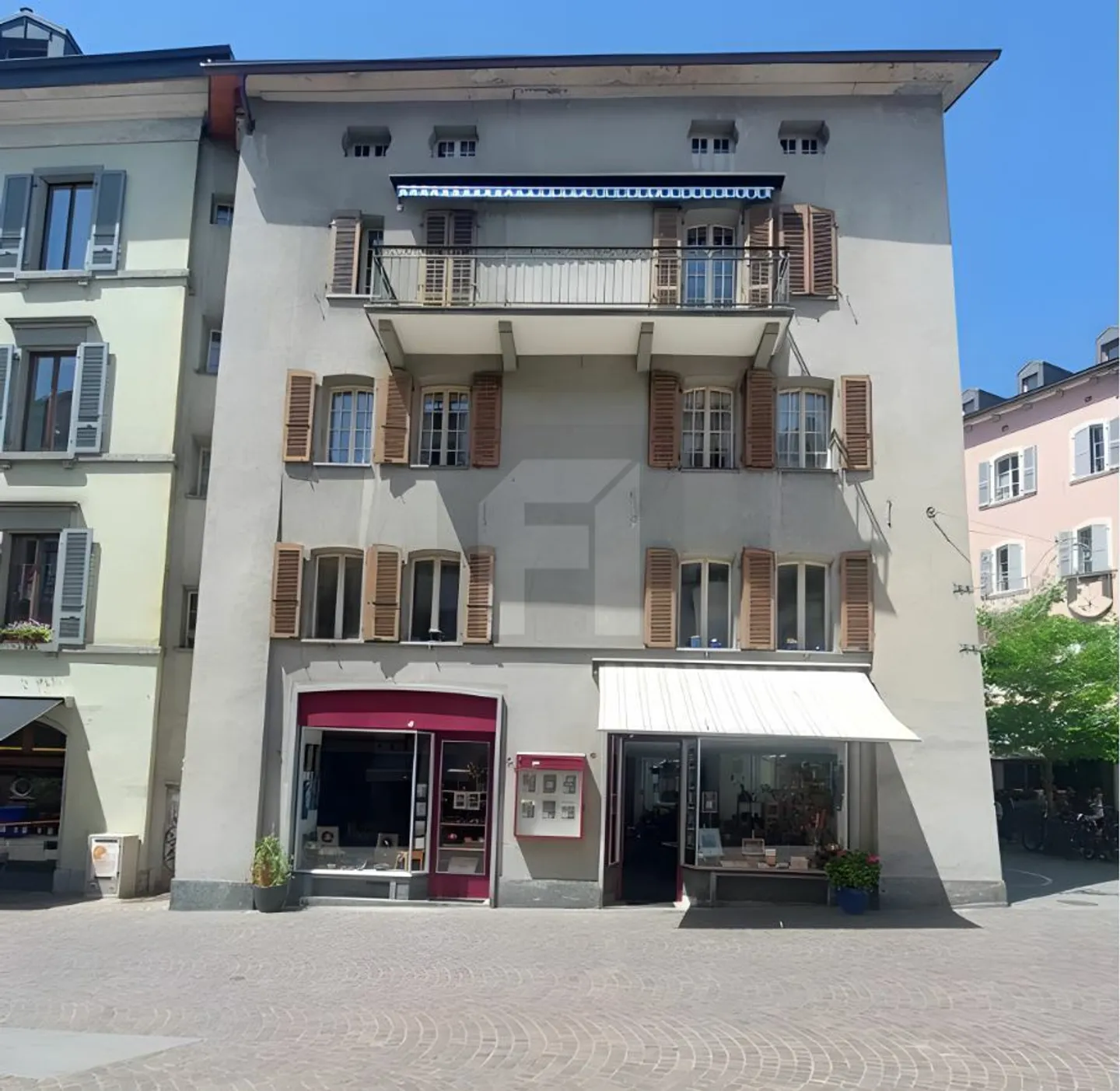 Commerce - Photo 1 sur 6