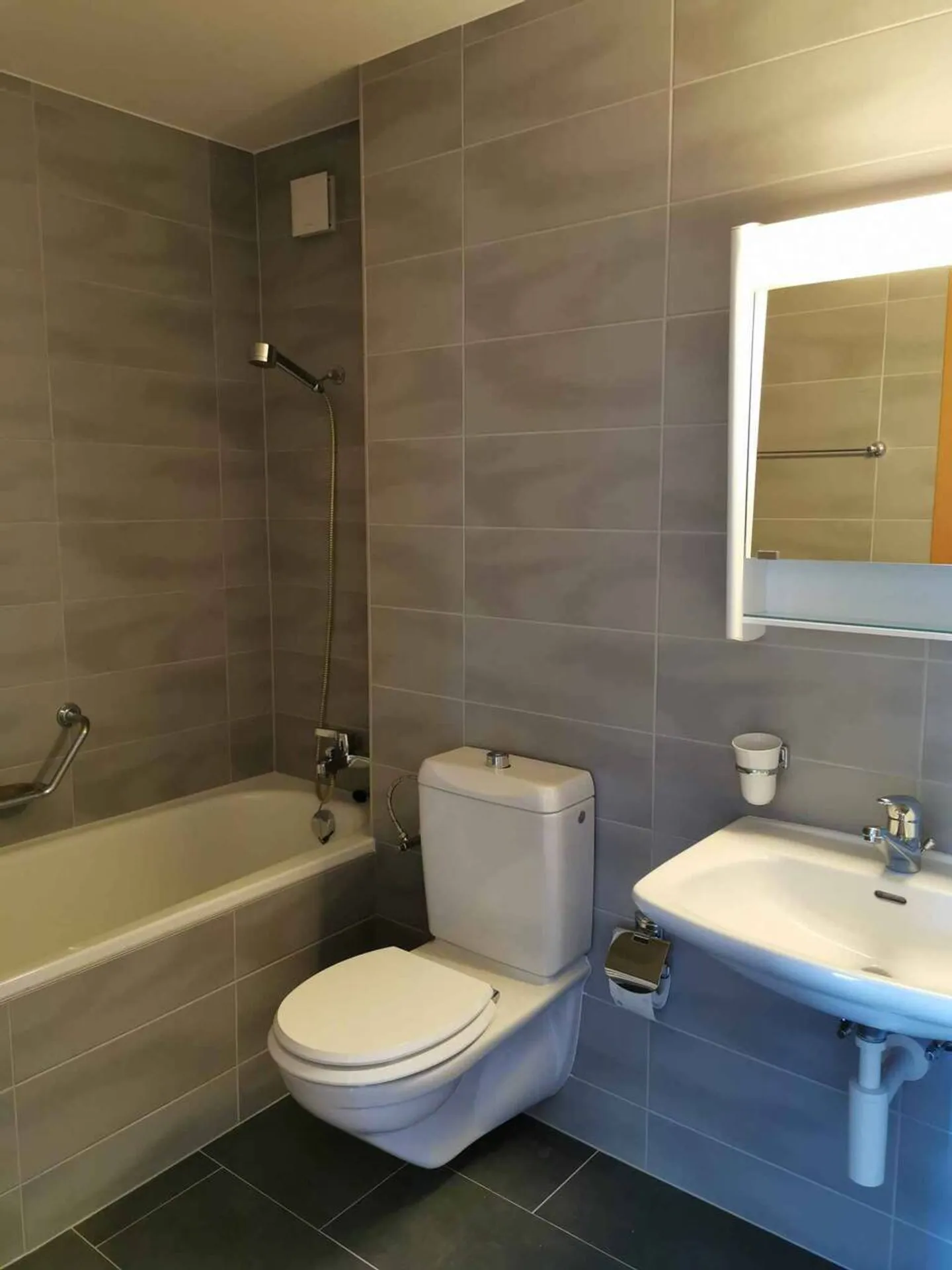 Apartment for rent - Photo 5 of 5