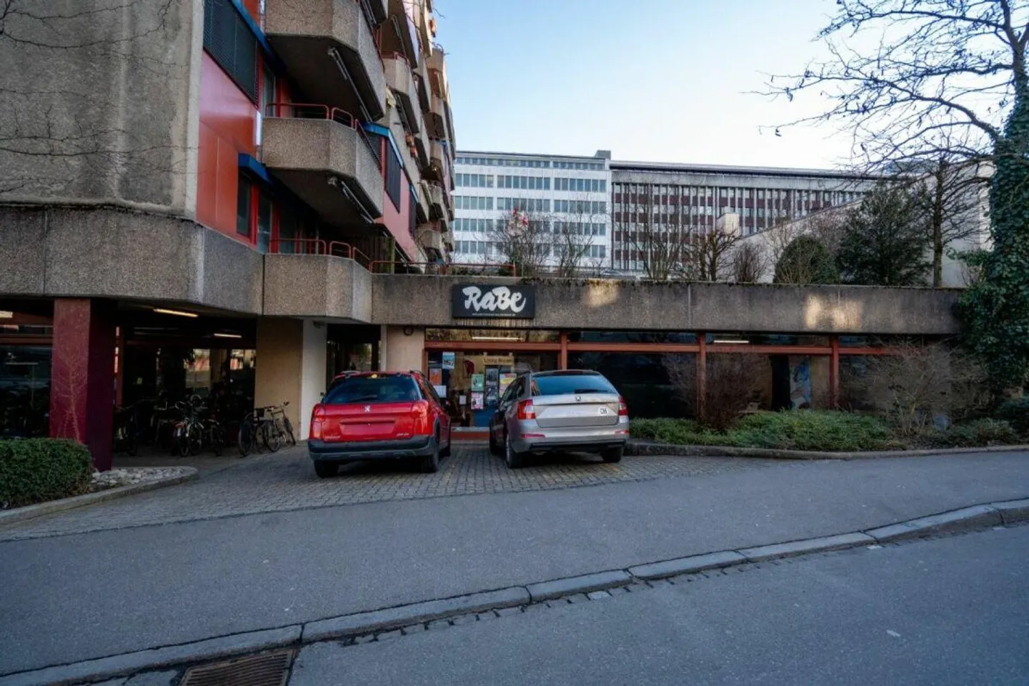 Garage for rent - Photo 1 of 3