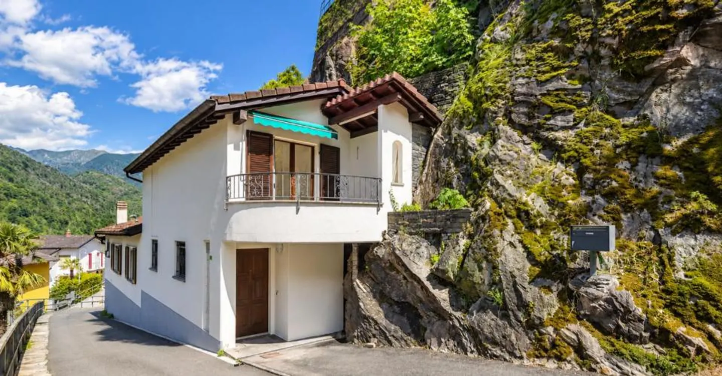 Renoviertes Haus in Intragna | Renoviertes Einfamilienhaus - Hauptwohnsitz - Foto 1 von 8