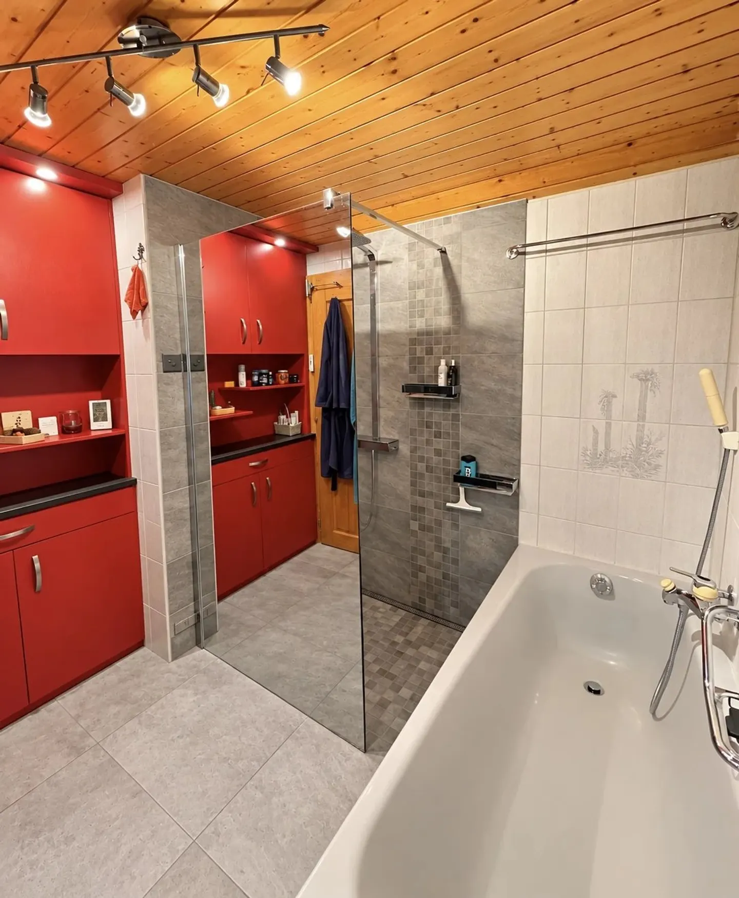 Charmantes Chalet mit Traumhaftem Blick - Foto 6 von 8