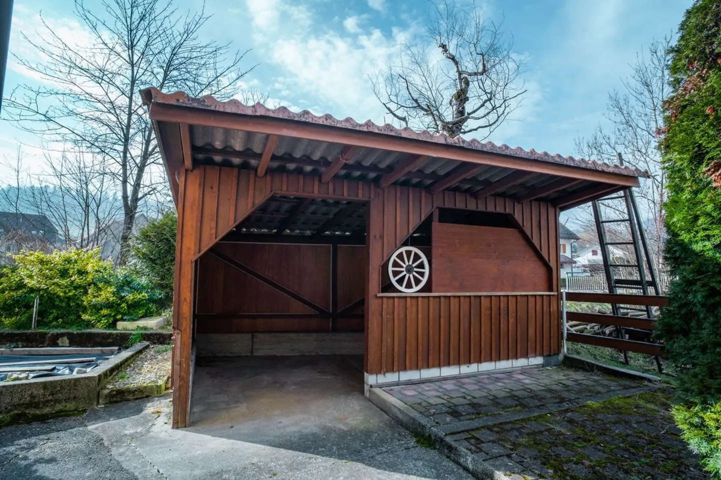 Grande casa con 3 appartamenti - Superficie abitabile eccezionale! - Foto 7 di 13