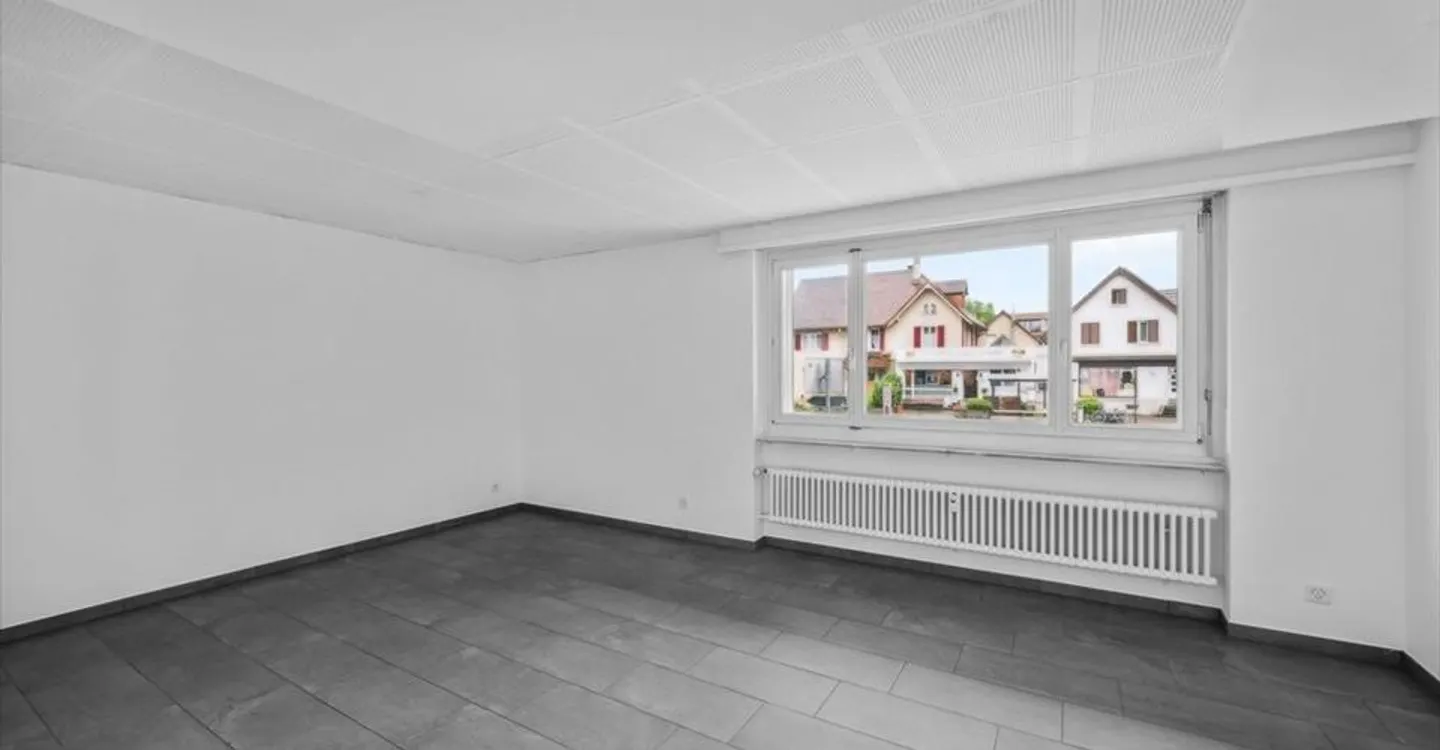 Petite surface commerciale 1. Loyer net offert! - Photo 3 sur 12