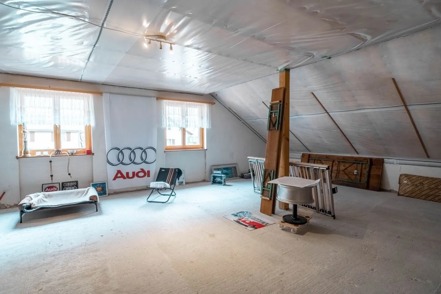 Grande casa con 3 appartamenti - Superficie abitabile eccezionale! - Foto 13 di 13