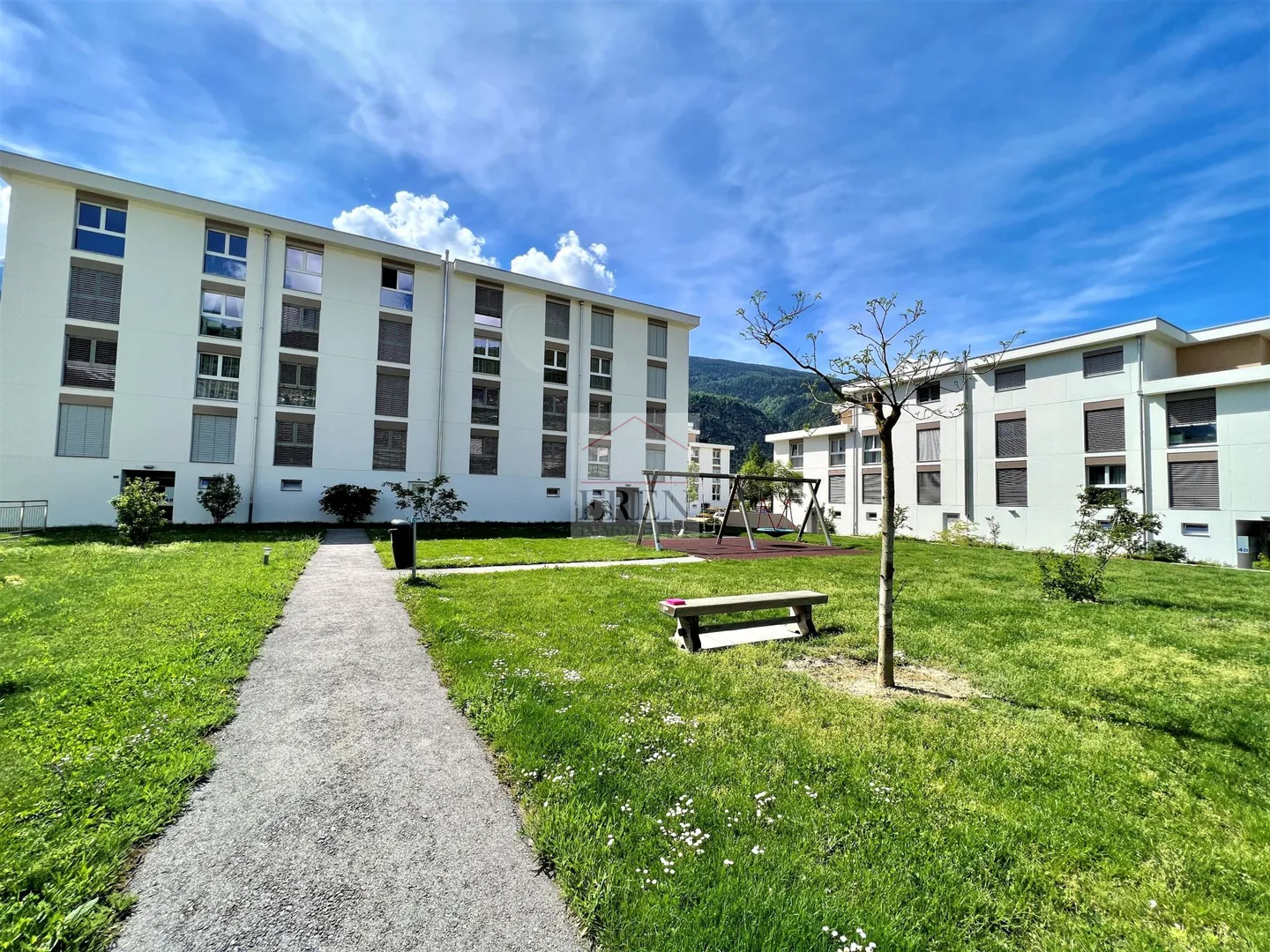 Neuwertige 3,5-Zimmer-Wohnung mit freiem Blick nach Westen - Foto 12 von 17