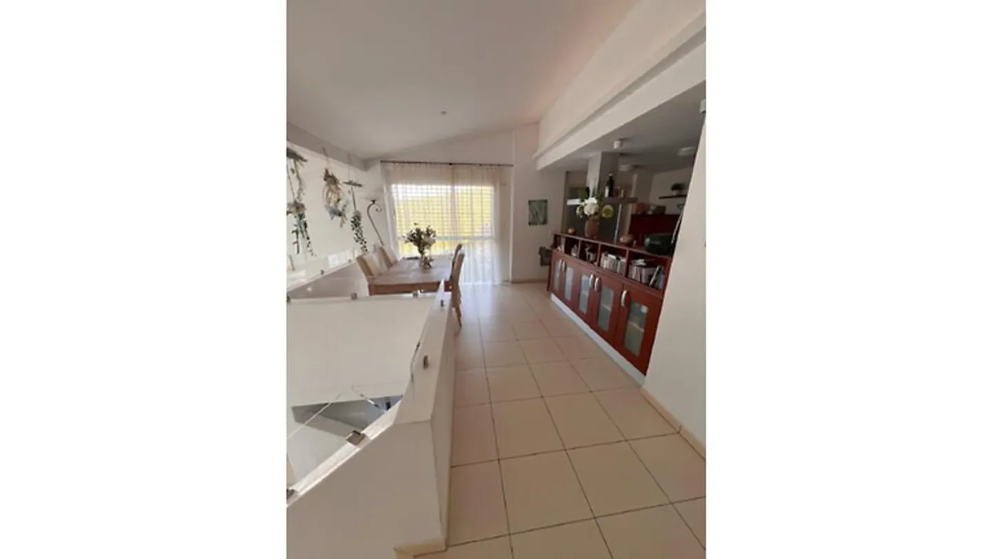 APPARTEMENT 5½ PIÈCES À HIRSCHTHAL (AG), MEUBLÉ - Photo 2 sur 6