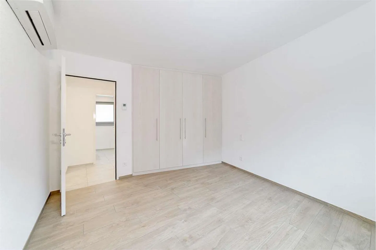 SPLENDIDO APPARTAMENTO DI 4,5 STANZE A PIANEZZO - Foto 10 di 13