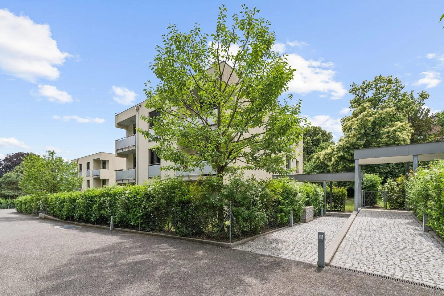 MAGNIFICENT APARTMENT WITH 4 BEDROOMS & 1300 M² OF GARDEN! - Photo 15 of 15