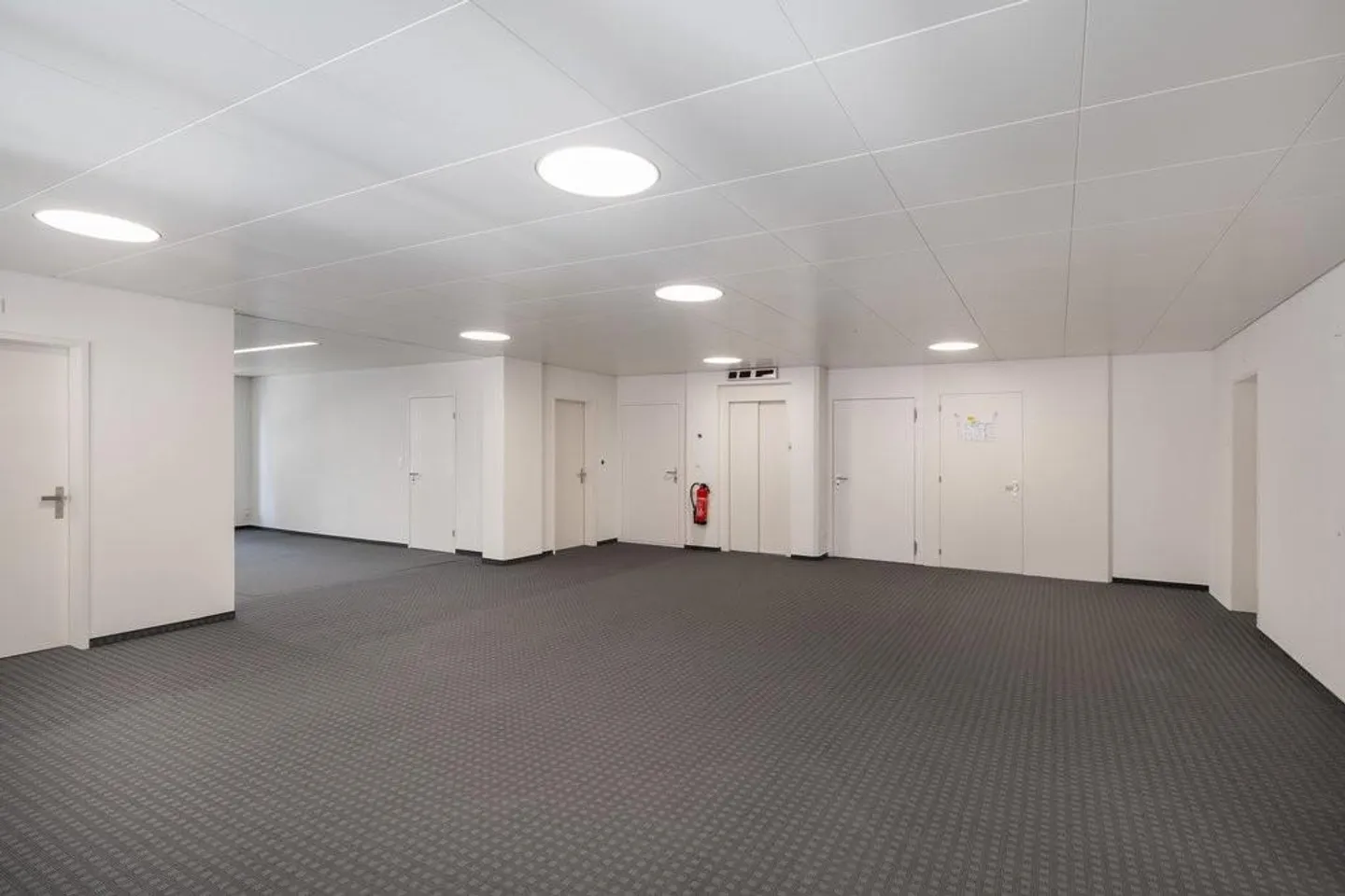 Bürofläche im Zentrum von Tramelan - Foto 7 von 12