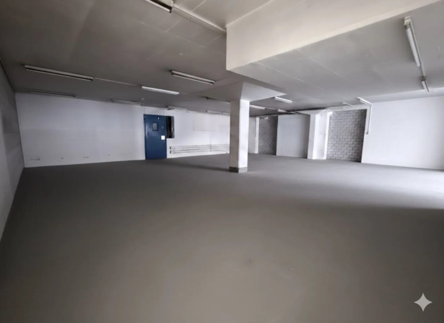 Workshop for rent - Photo 5 of 9