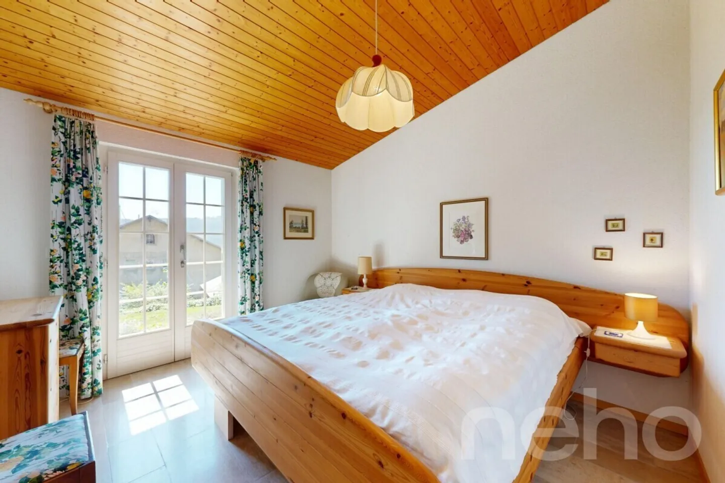 Wunderschöne Villa mit atemberaubendem Blick auf die Berge - Foto 10 von 12