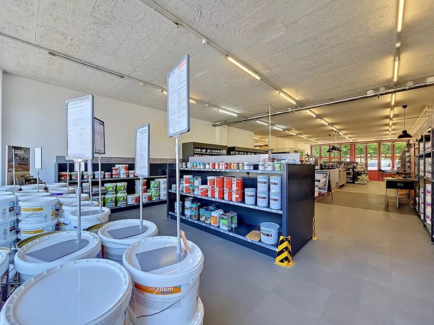 Spécial investisseur - Grande surface commerciale à deux pas du centre-ville - Foto 8 di 11