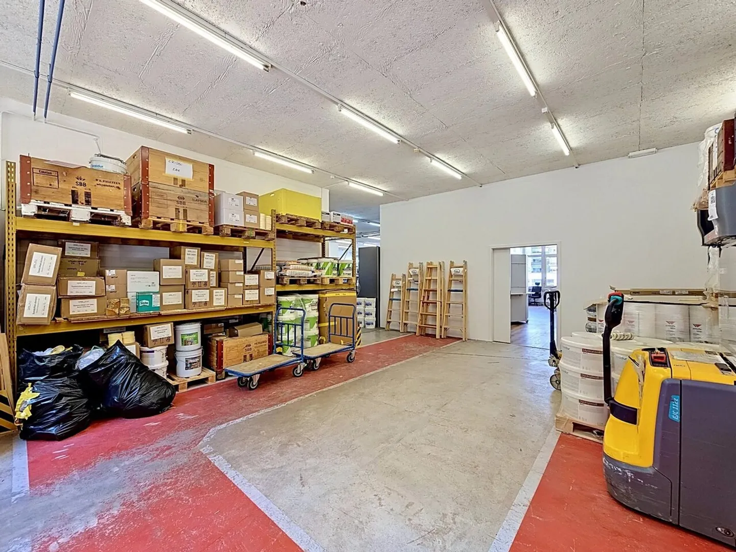 Spécial investisseur - Grande surface commerciale à deux pas du centre-ville - Foto 10 di 11