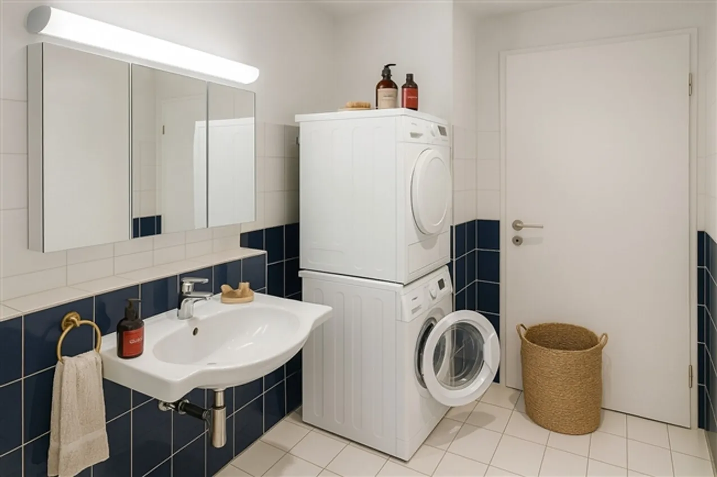 Attico con vista e grande terrazza - Foto 6 di 8