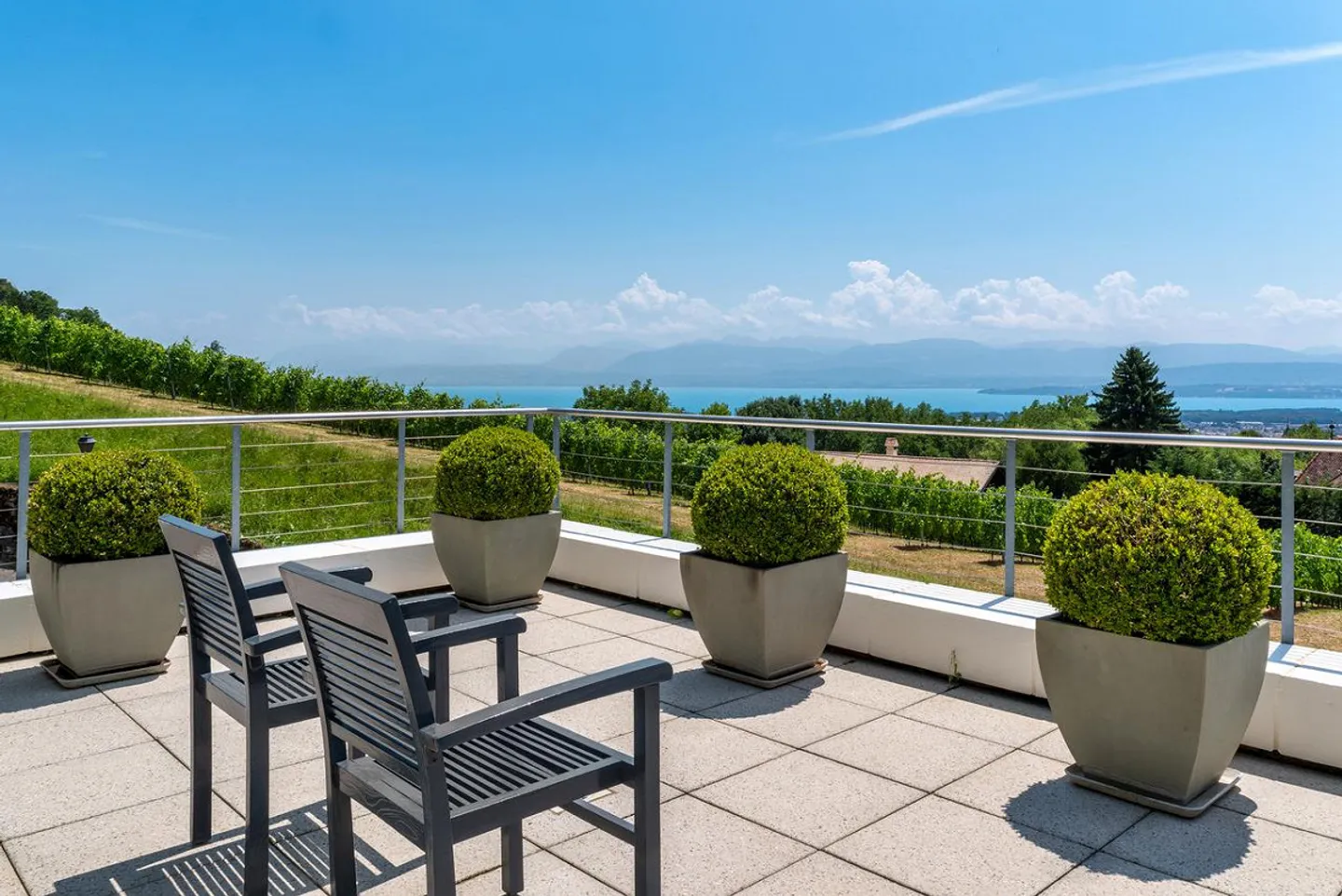 Villa de luxe avec vue sur le lac - Photo 2 sur 16