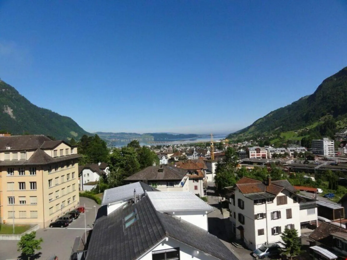 Inondé de soleil avec une magnifique vue sur les montagnes ! - Photo 7 sur 7