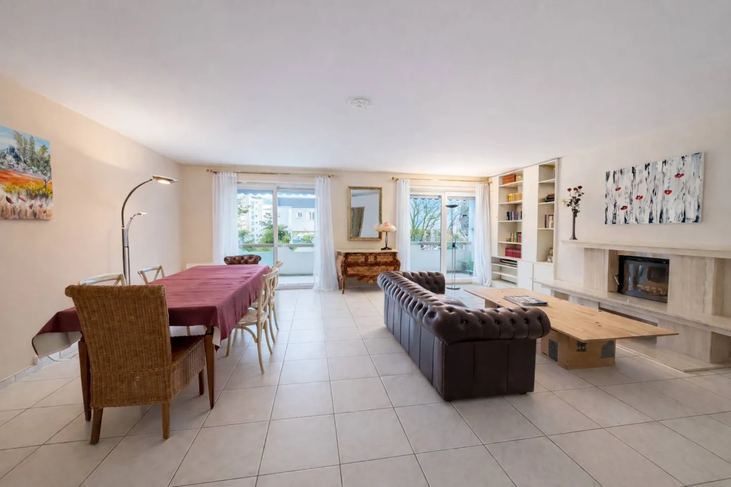 Appartamento spazioso con grande balcone - Foto 1 di 5