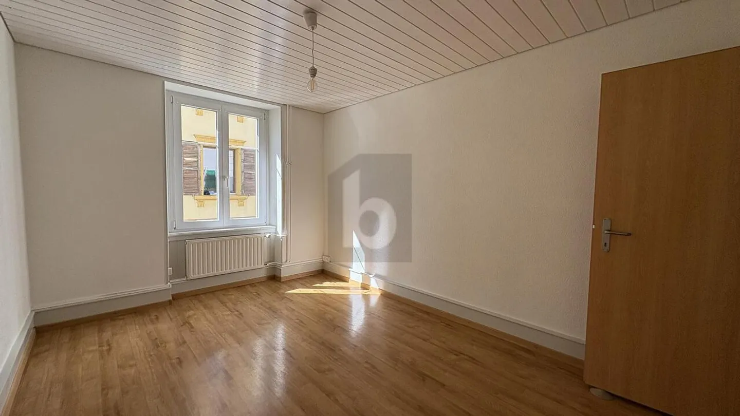 APPARTAMENTO O UFFICIO VICINO AL CENTRO - Foto 3 di 5