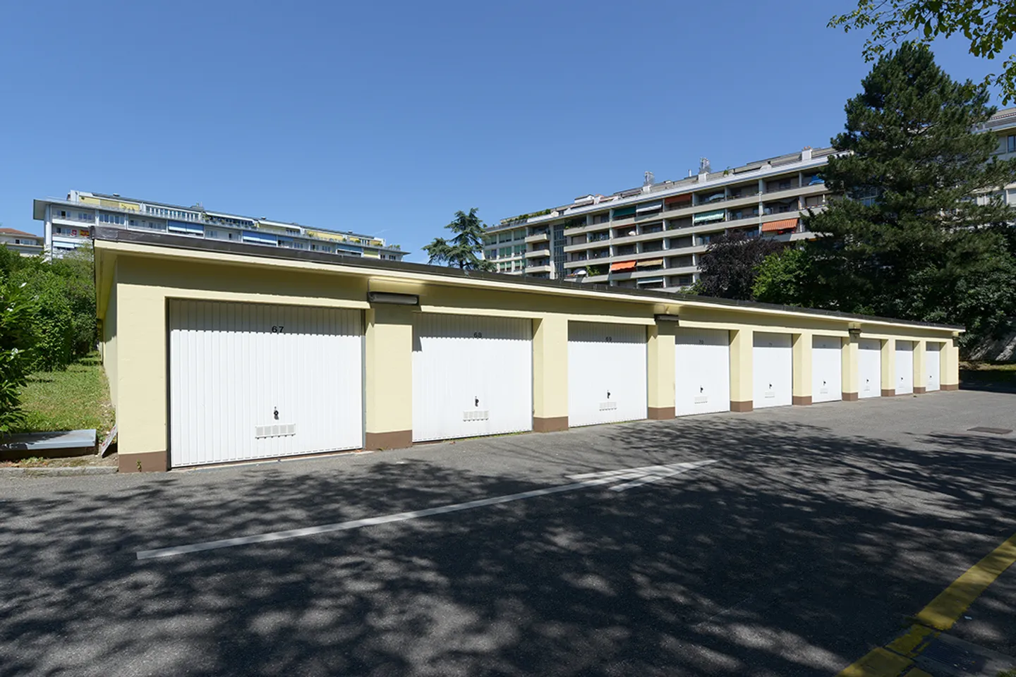 Place de Parking Extérieur à Grand-Pre - Photo 2 sur 3