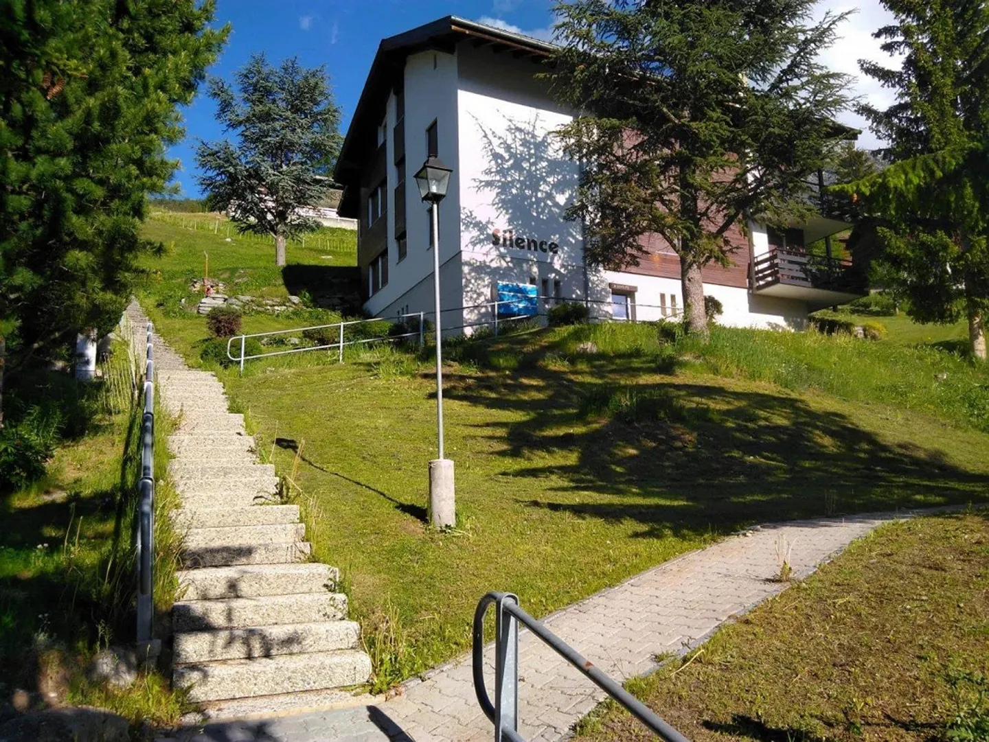 Incantevole piccolo appartamento a Grächen senza auto - Foto 1 di 11