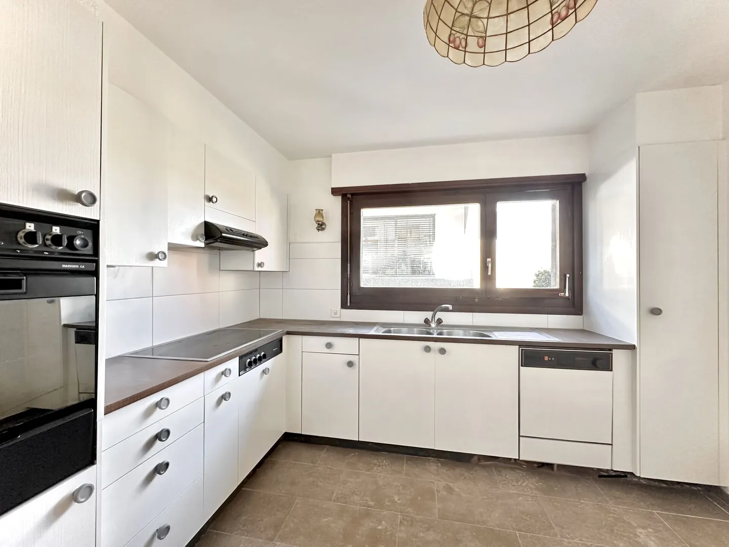 Villa a schiera (d'angolo) - Foto 2 di 5