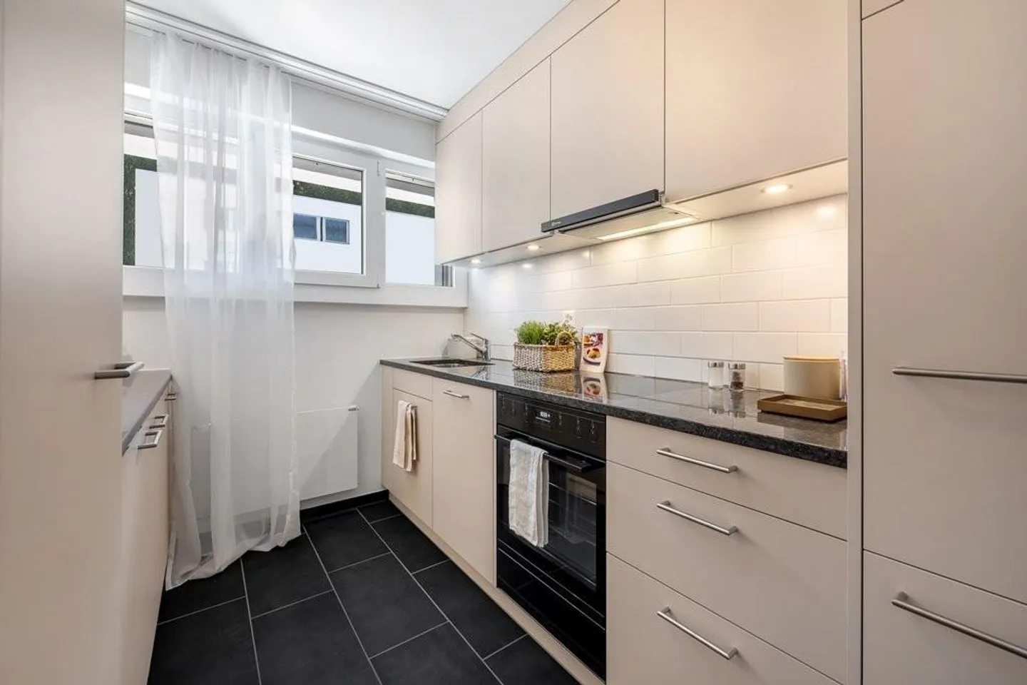 Appartement dans un emplacement calme ! - Photo 2 sur 7